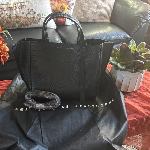 AMPERSAND AS APOSTROPHE BLACK PYTHON PURSE - Picture 2 of 9